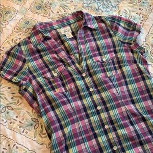 Button front collared plaid shirt